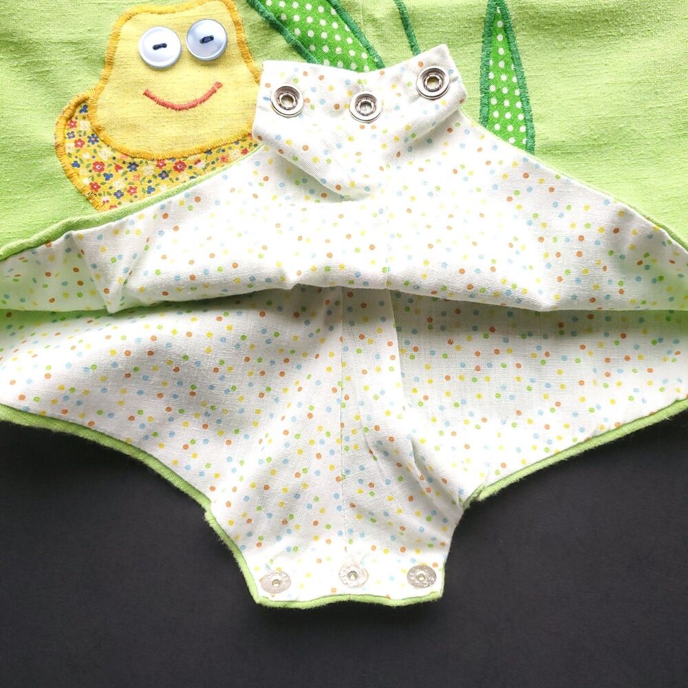 Vintage 70s Baby Romper 9m ? Green Shortall The Pond Frog Flower Applique - Picture 5 of 8